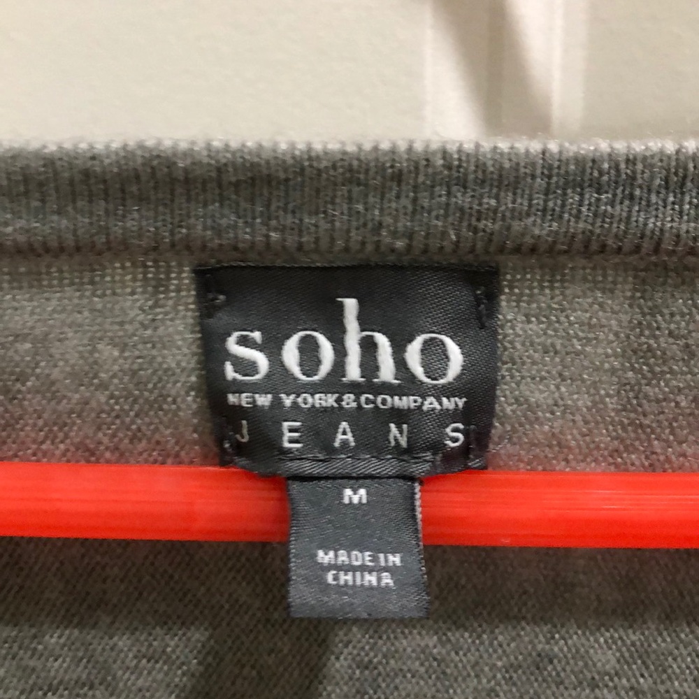Sweater - Picture 2 of 4